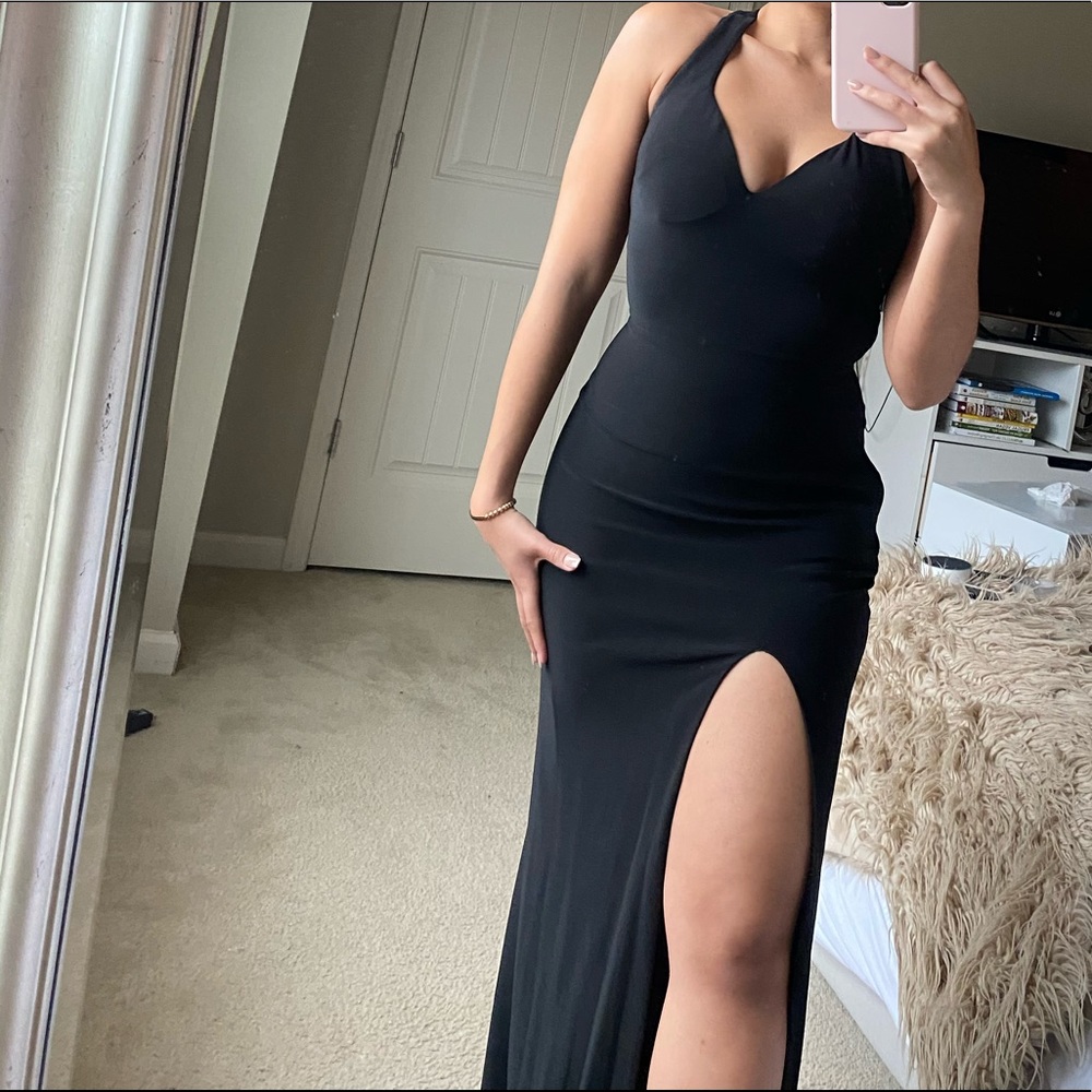 BLACK PROM DRESS